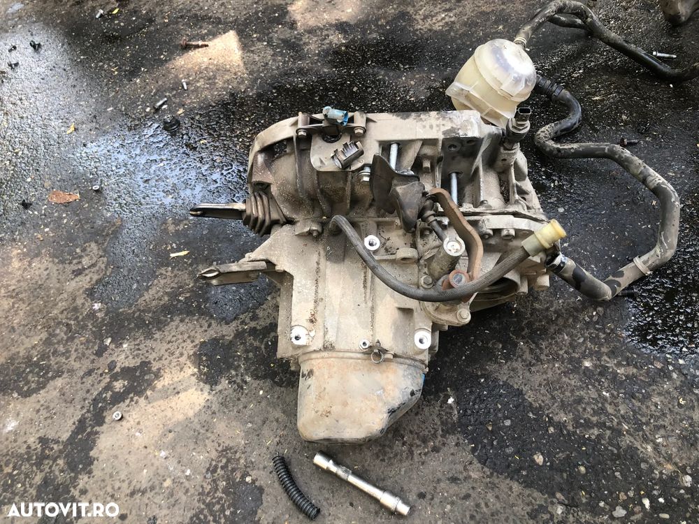 Cutie de viteze Dacia Logan 1 PH2 facelift 2010 1.6 16v benzina - 2