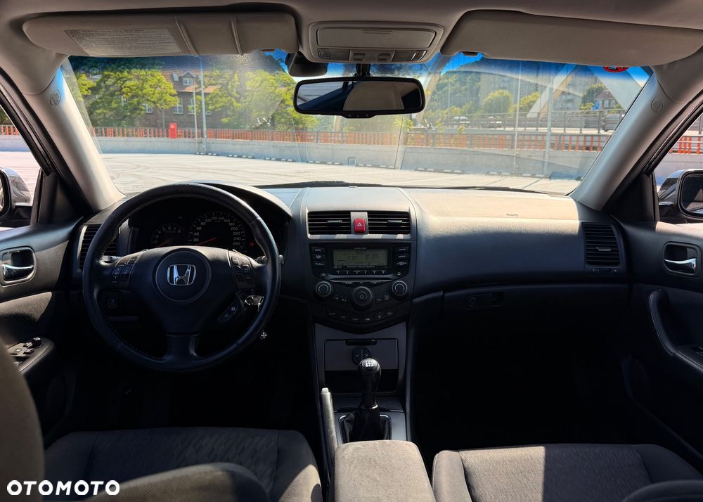 Honda Accord 2.0 Executive - 6