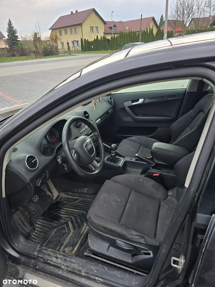 Audi A3 Sportback 2.0 TDI DPF Ambiente - 18