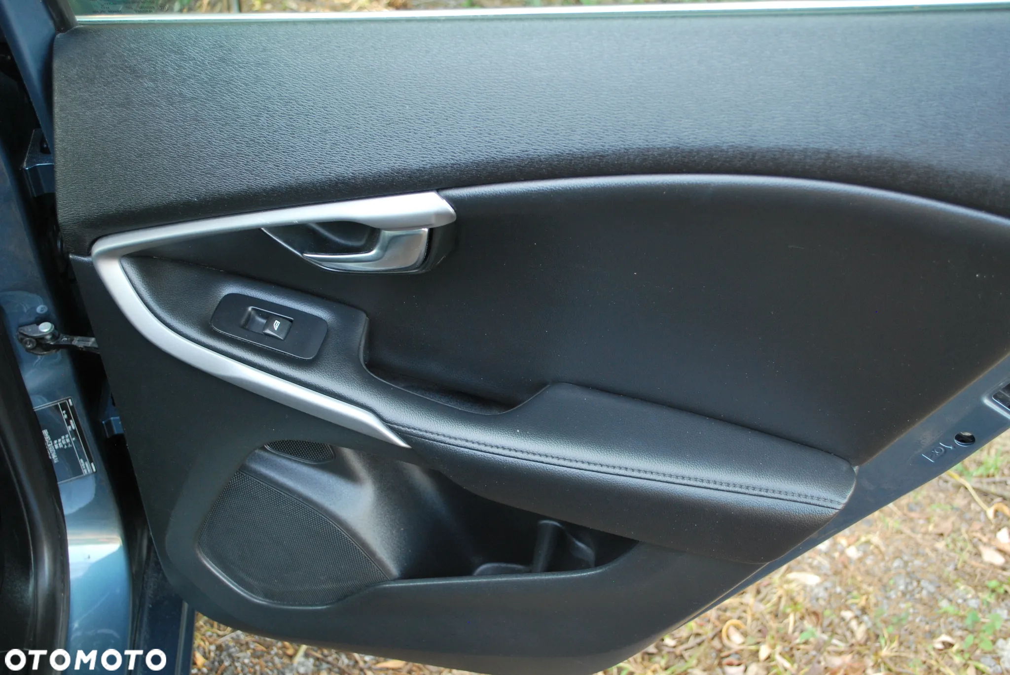 Volvo V40 T2 Momentum - 25