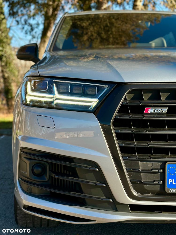 Audi SQ7 - 9