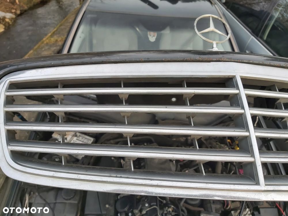 Maska pokrywa silnika Mercedes C klasa W203 kombi - 11