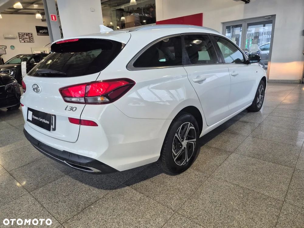 Hyundai i30 1.5 T-GDI 48V-Hybrid DCT Prime - 19