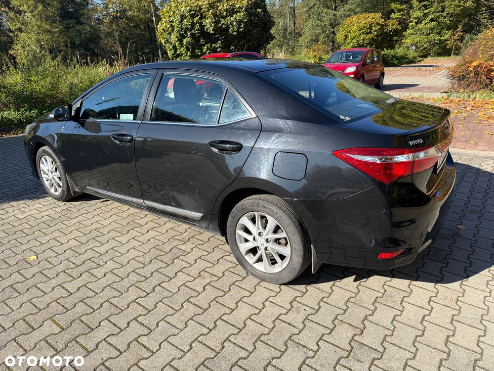 Toyota Corolla 1.6 Luna - 5