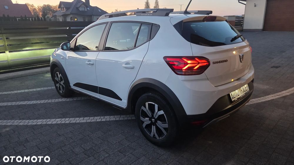 Dacia Sandero Stepway TCe 100 Celebration - 8