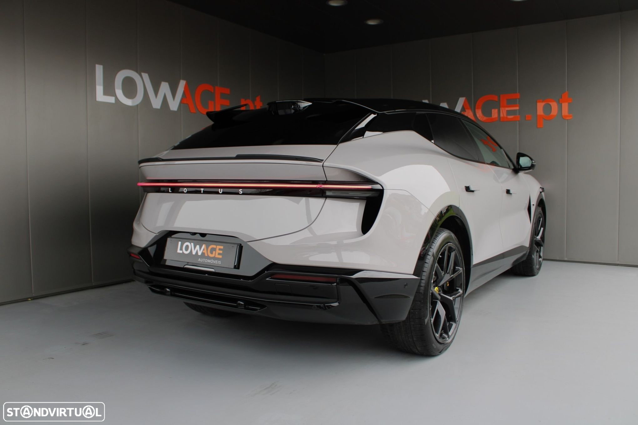 Lotus Eletre - 37