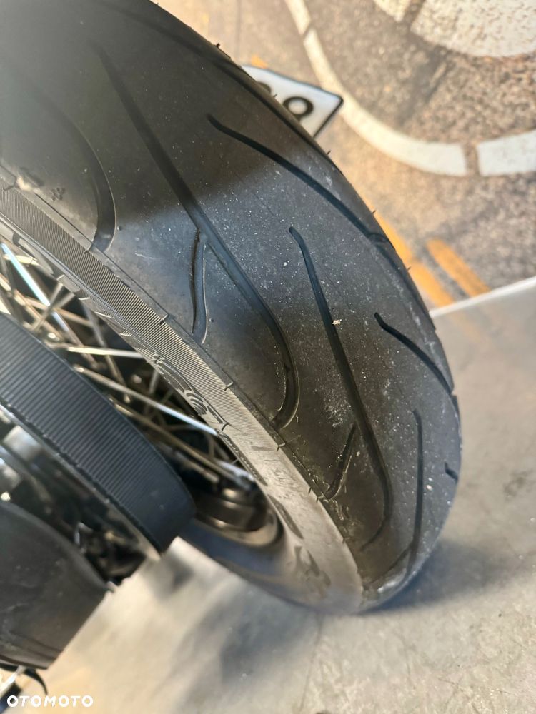 Harley-Davidson Softail Heritage Classic - 13