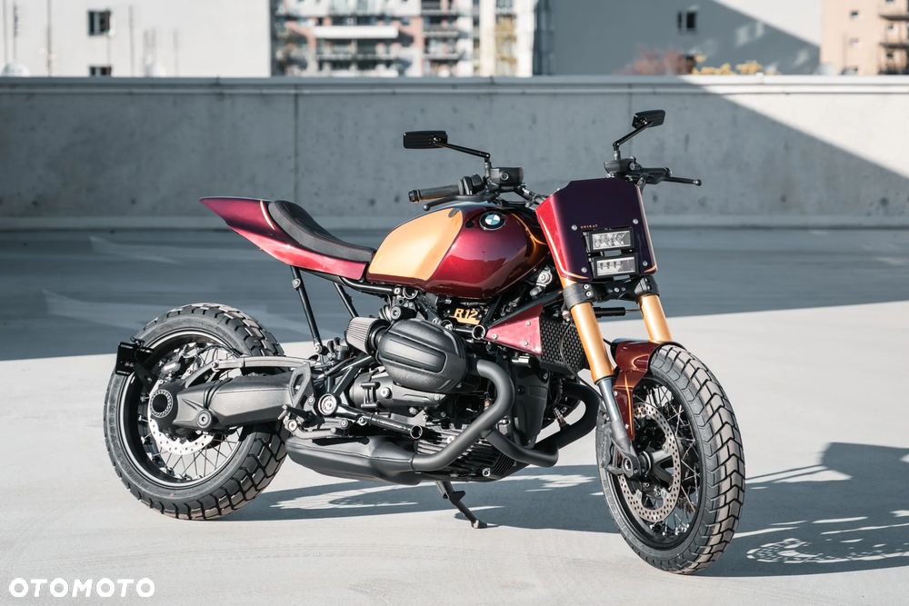 BMW R - 1