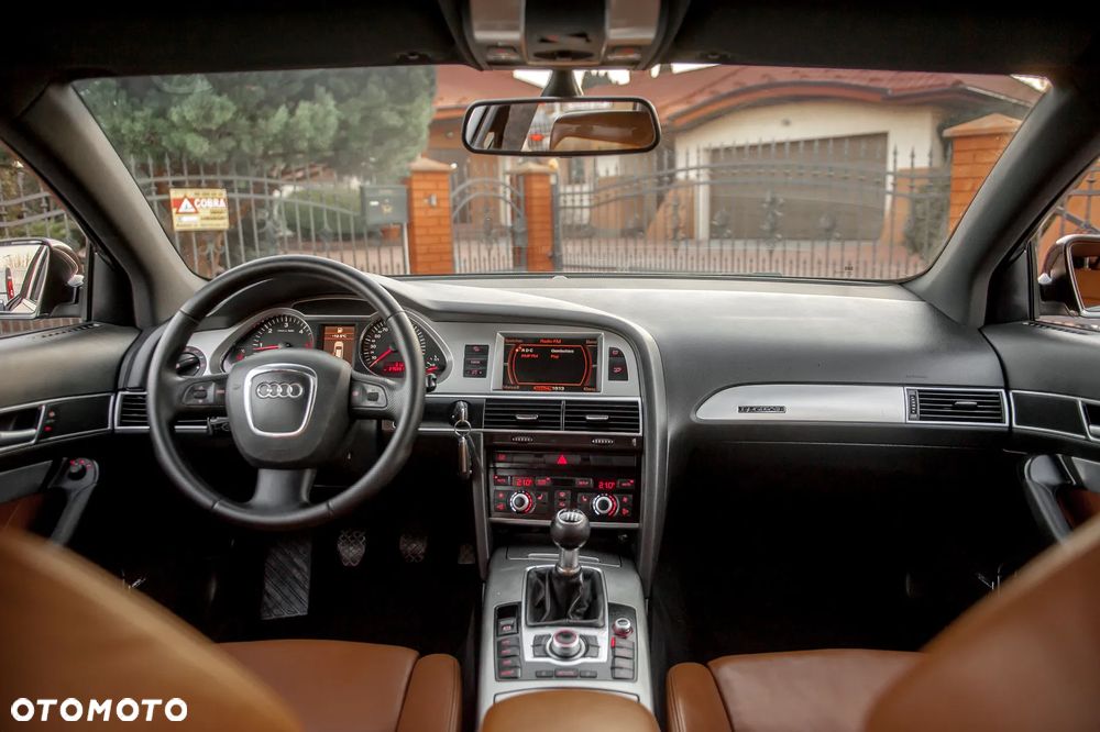 Audi A6 Avant 3.0 TDI DPF quattro - 24