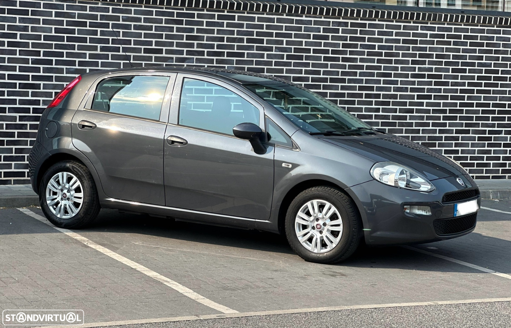 Fiat Punto 1.3 M-Jet Lounge S&S - 3