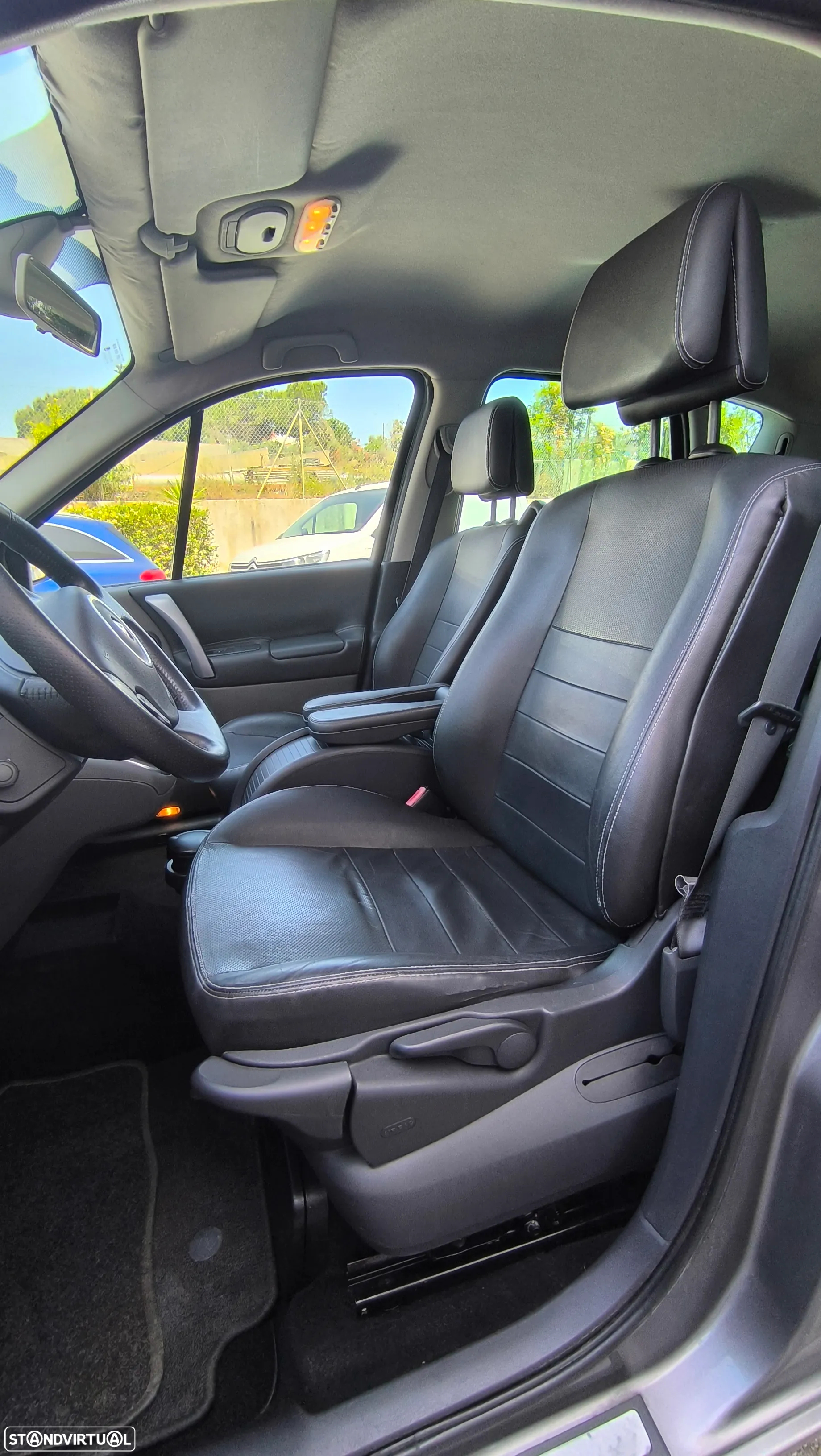 Renault Scénic 1.5 dCi Dynamique S - 9