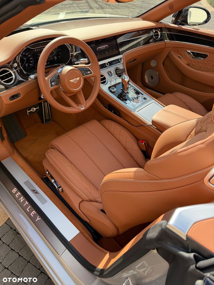 Bentley Continental GT - 16