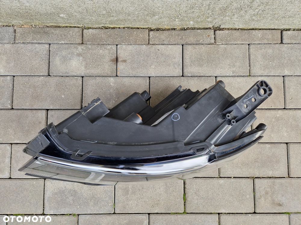 LAMPA PRZEDNIA LEWA JEEP COMPASS II 2016-- BI-XENON - 2