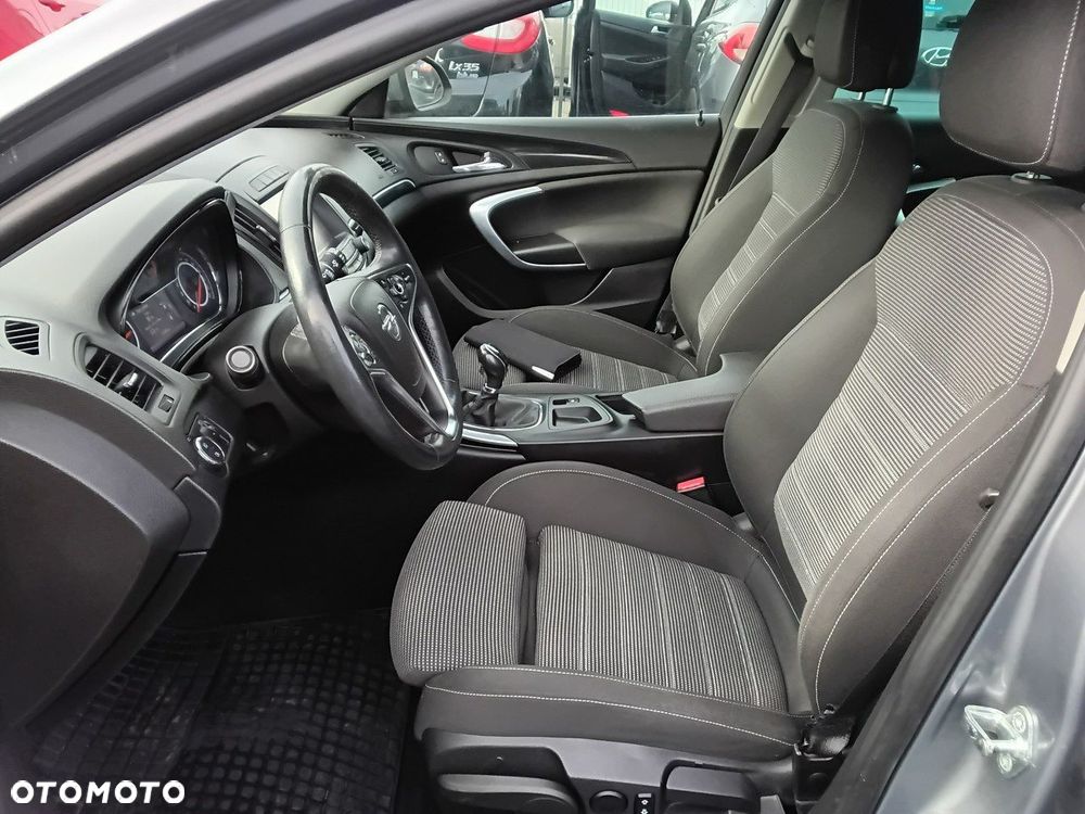Opel Insignia - 16