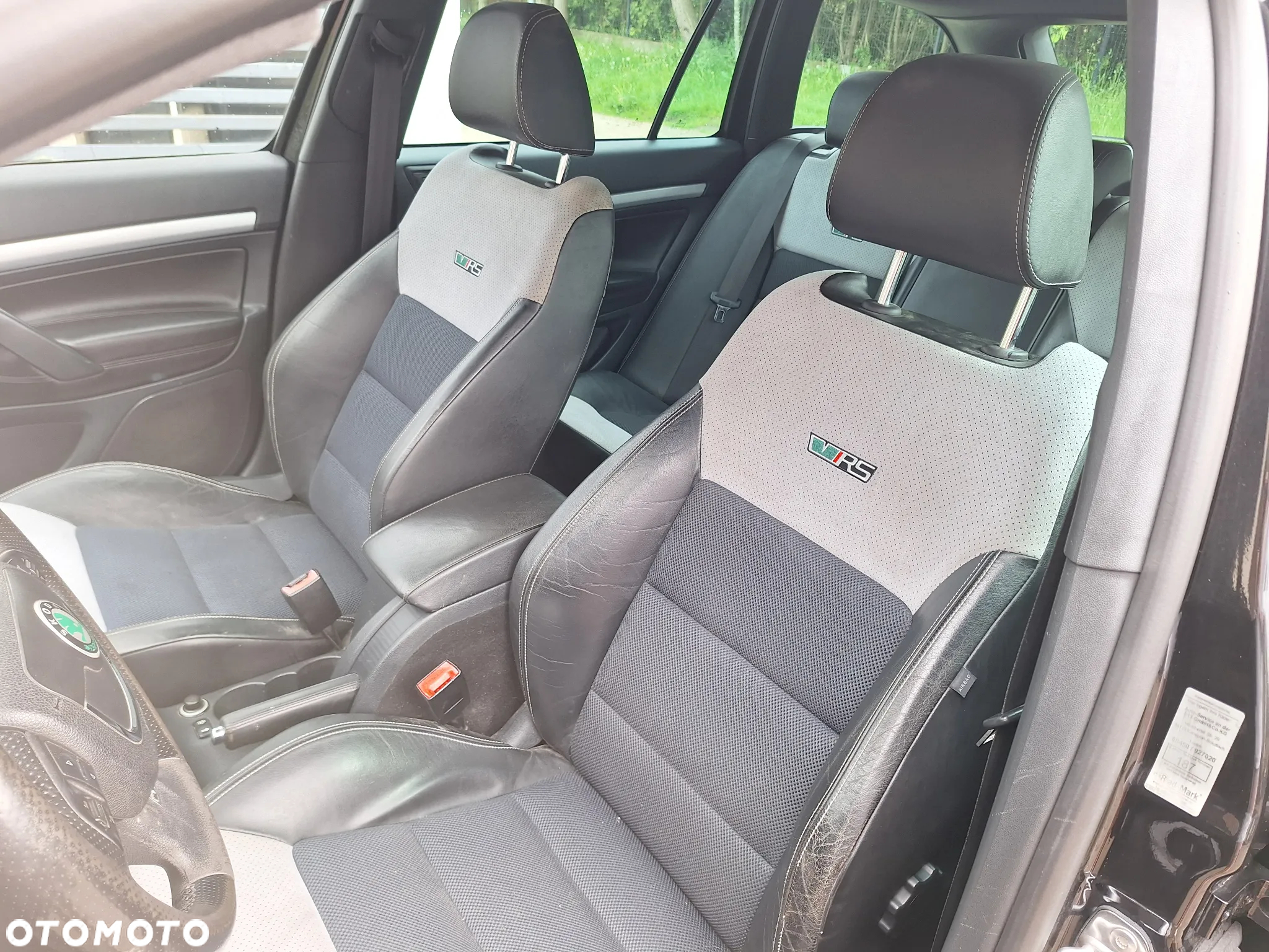 Skoda Octavia Combi 2.0 TDI CR DPF DSG RS - 11