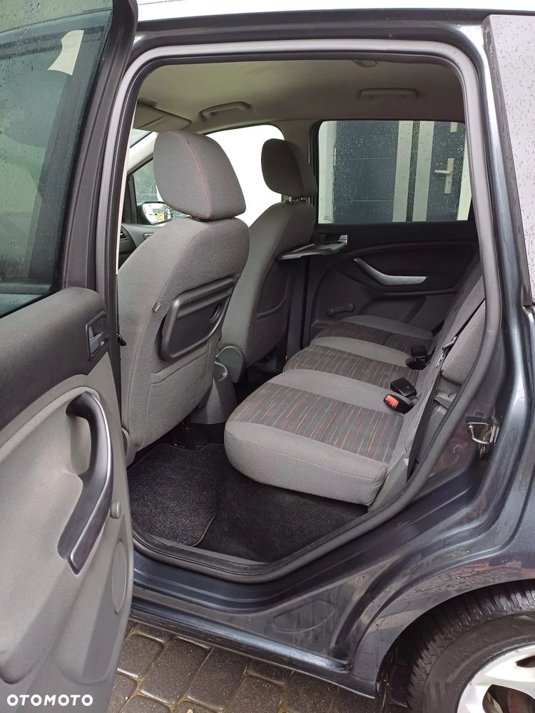 Ford C-MAX 1.8 Ambiente - 9