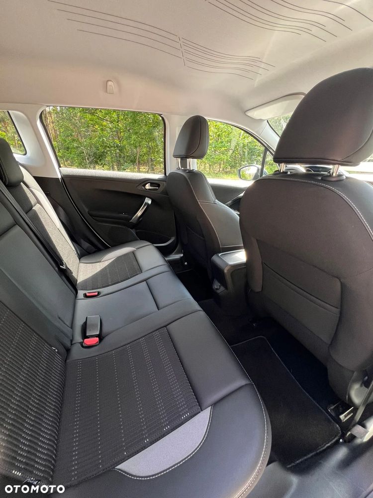 Peugeot 2008 1.6 BlueHDi Allure - 8