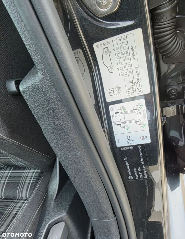 Volkswagen Golf 2.0 TDI BMT GTD - 38