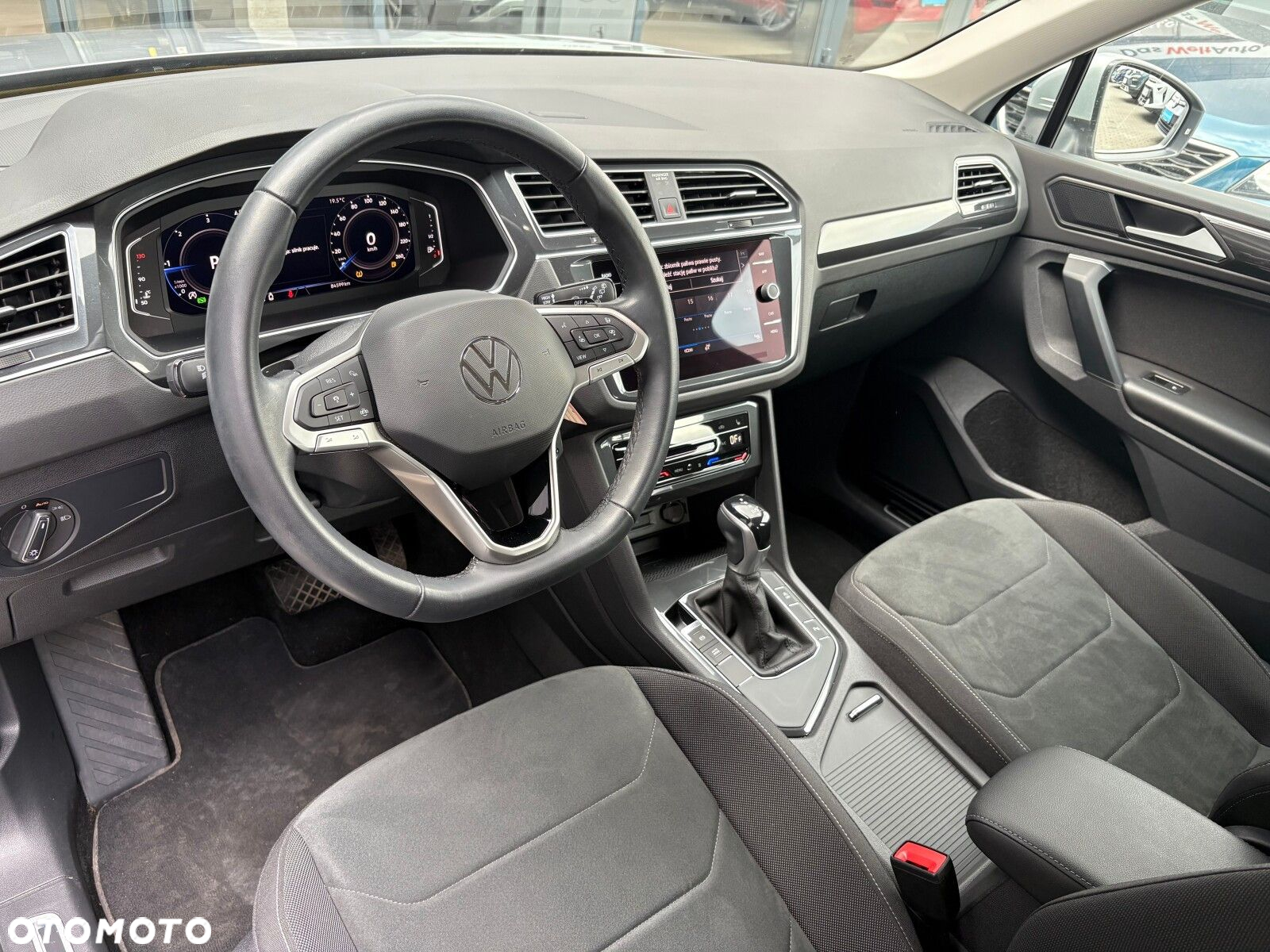 Volkswagen Tiguan 2.0 TDI SCR Elegance DSG - 12