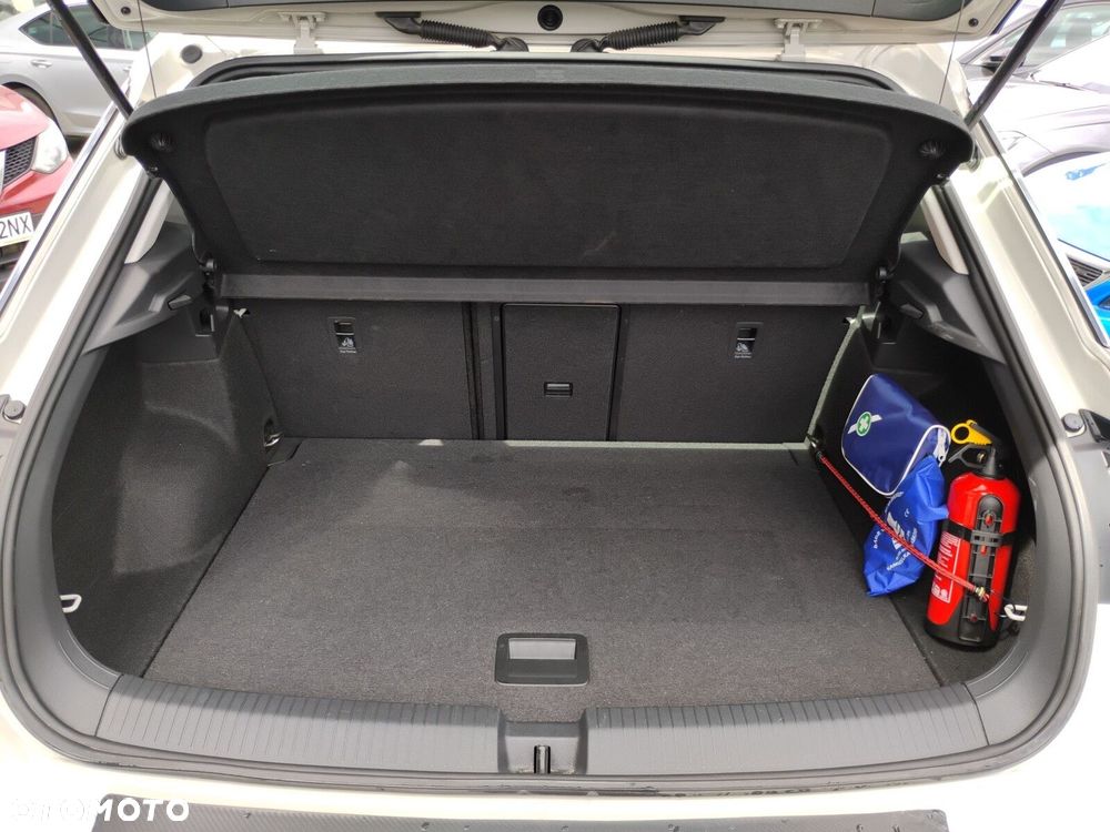 Volkswagen T-Roc - 31