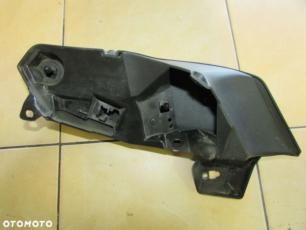 Yamaha MT 125 14-19 owiewka boczek lewy wlot - 3