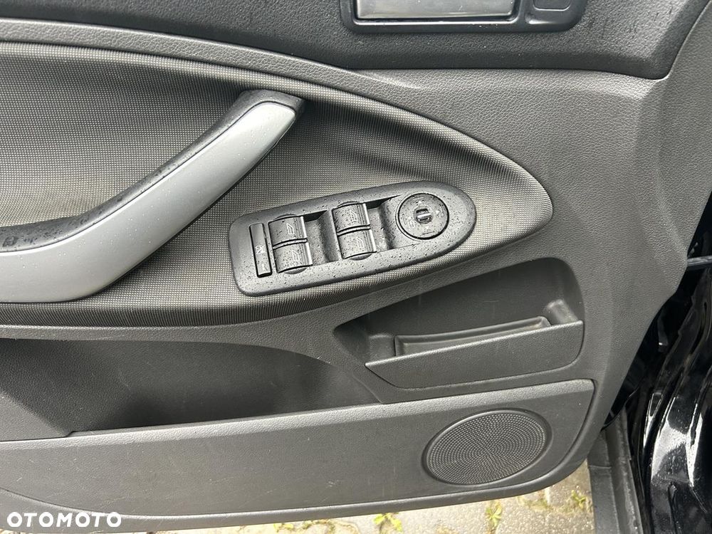 Ford Kuga 2.0 TDCi Titanium - 11