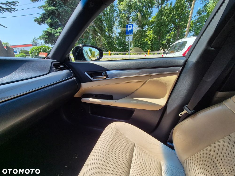Lexus GS 450h F Sport - 16