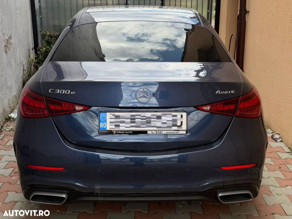 Mercedes-Benz C 300 e 4MATIC 9G-TRONIC AMG Line - 4