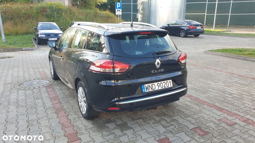 Renault Clio - 17