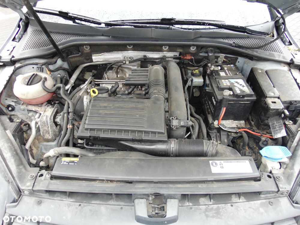Volkswagen Golf - 20