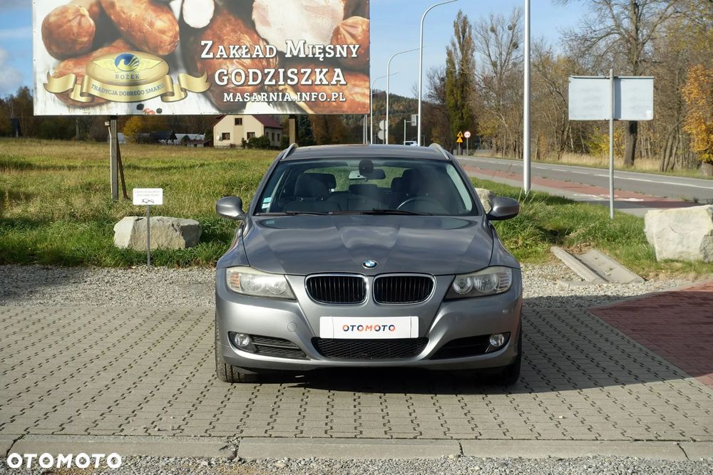 BMW Seria 3 2010 photo 2