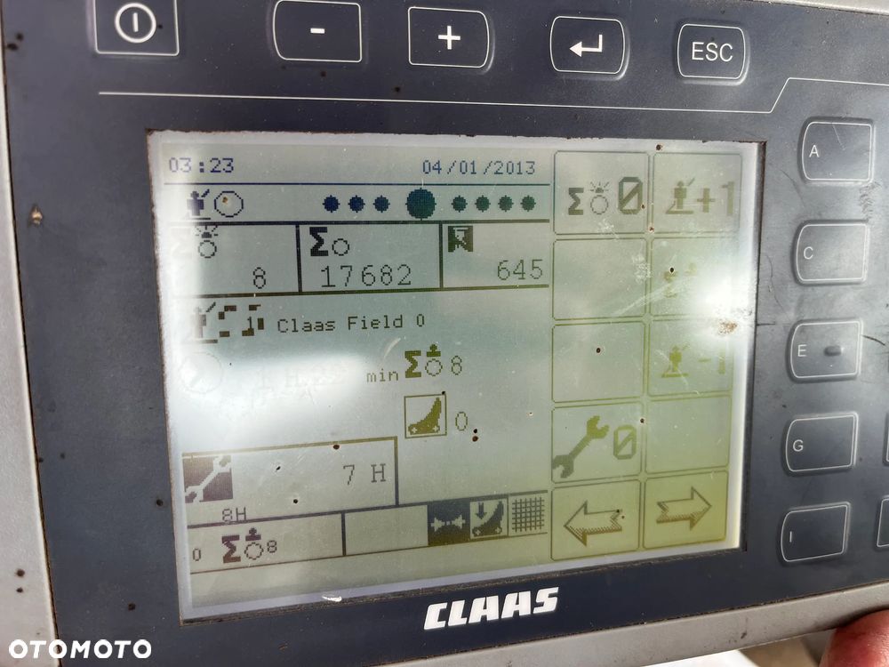 Claas Variant 485 RC - 23