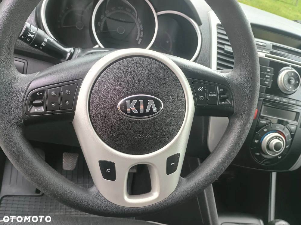 Kia Venga 1.4 CVVT Attract - 19