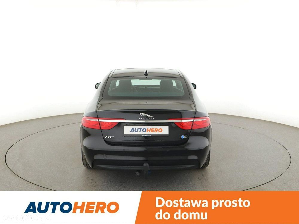 Jaguar XF 2.0 i4D Prestige - 7