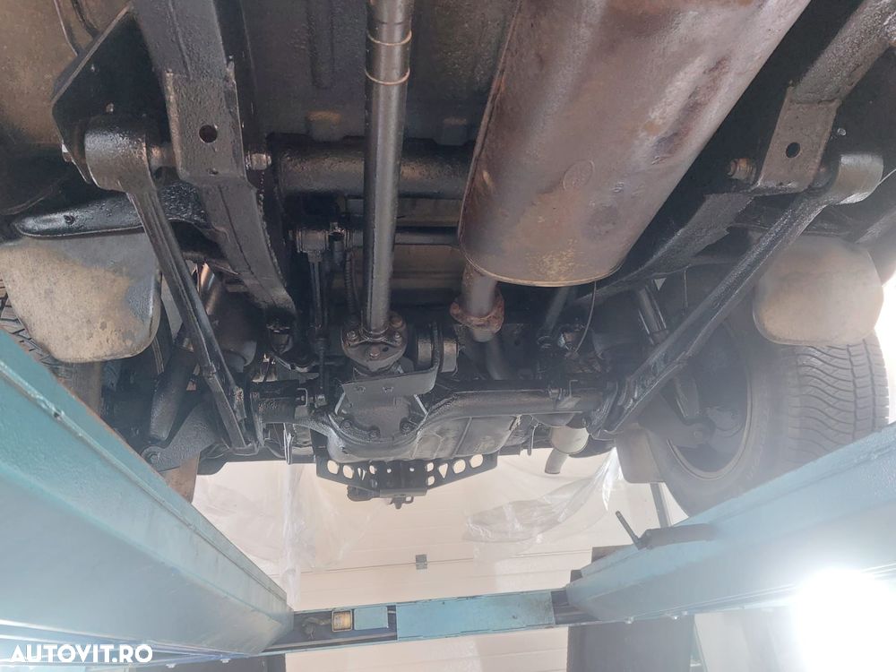 Land Rover Discovery TD5 HSE - 23