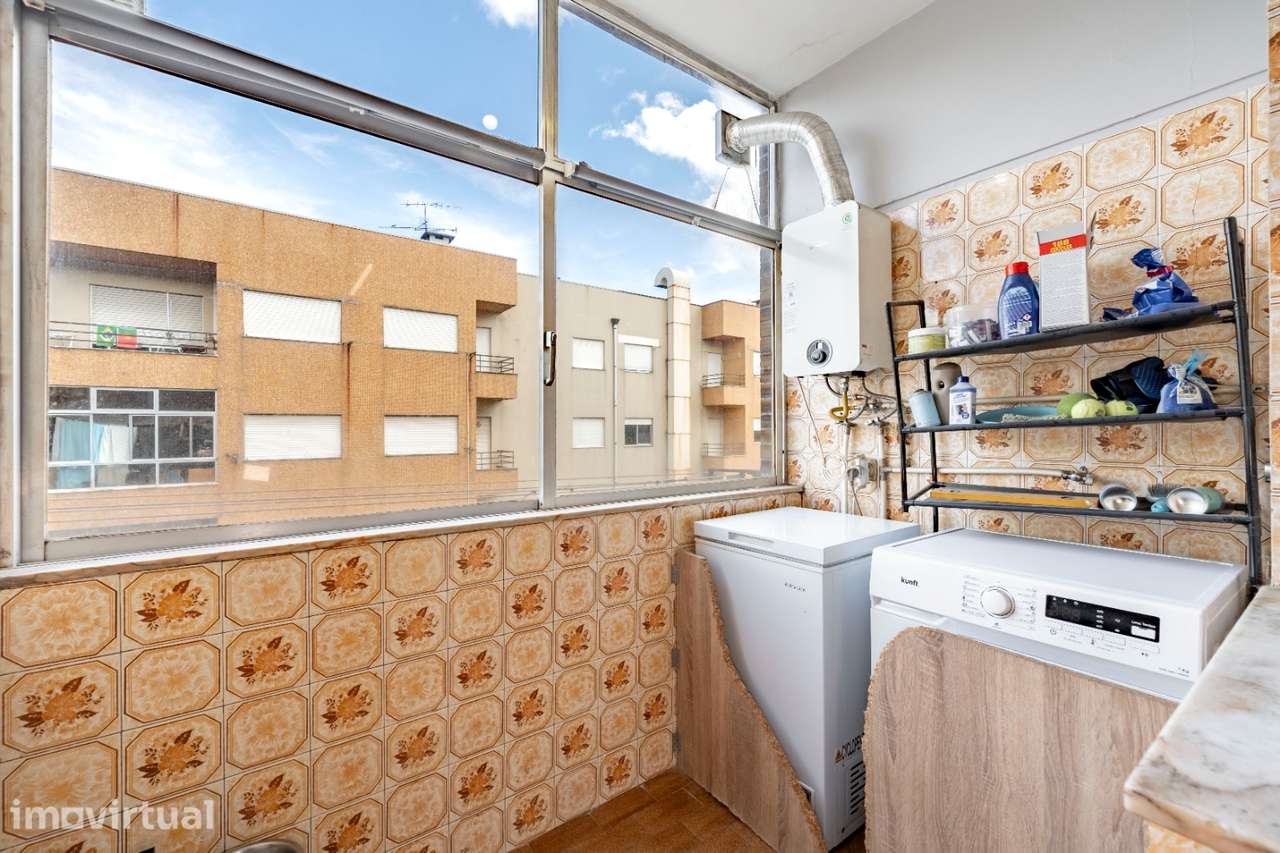 Apartamento T3 com garagem fechada e sótão – Rua do Cruzeiro, Braga - Grande imagem: 4/23
