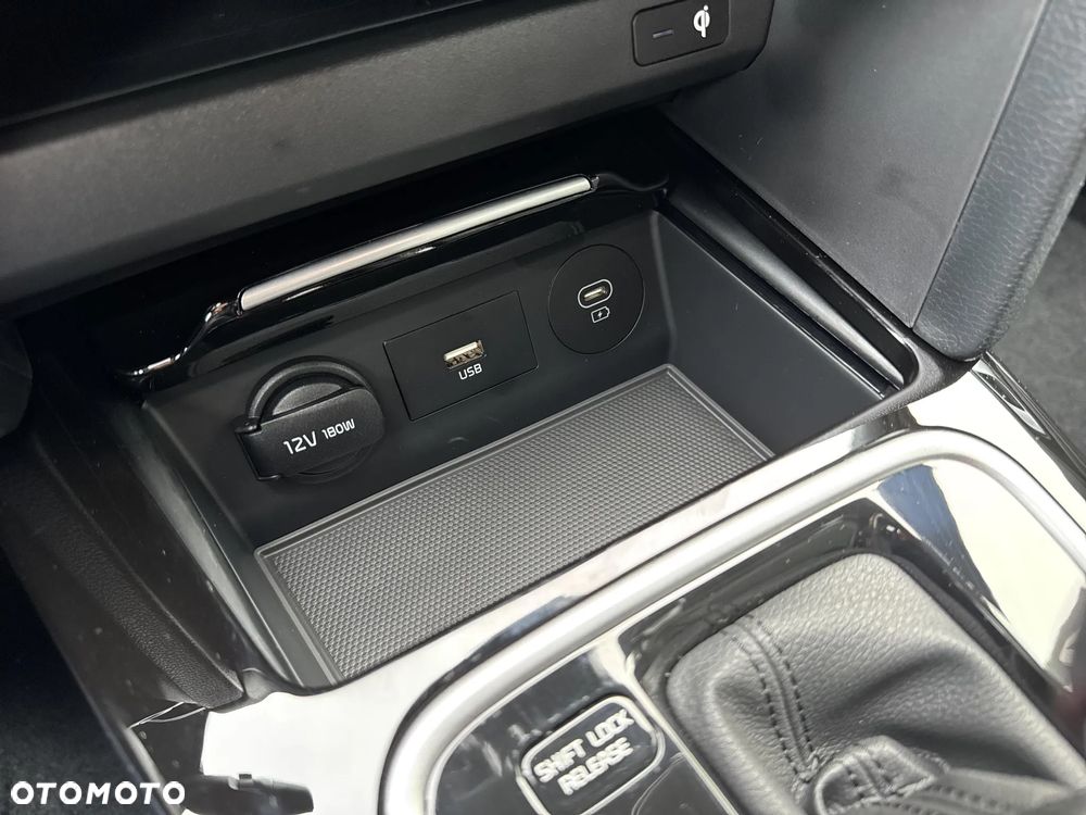 Kia XCeed 1.6 T-GDI Tribute DCT - 19