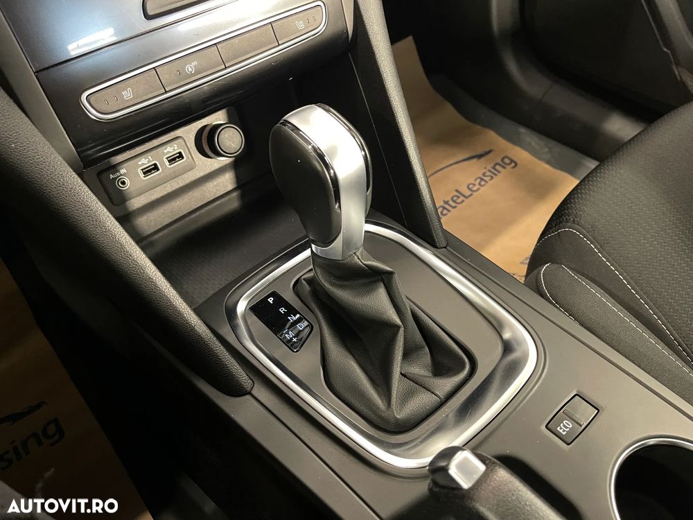 Renault Megane TCe EDC Zen - 21
