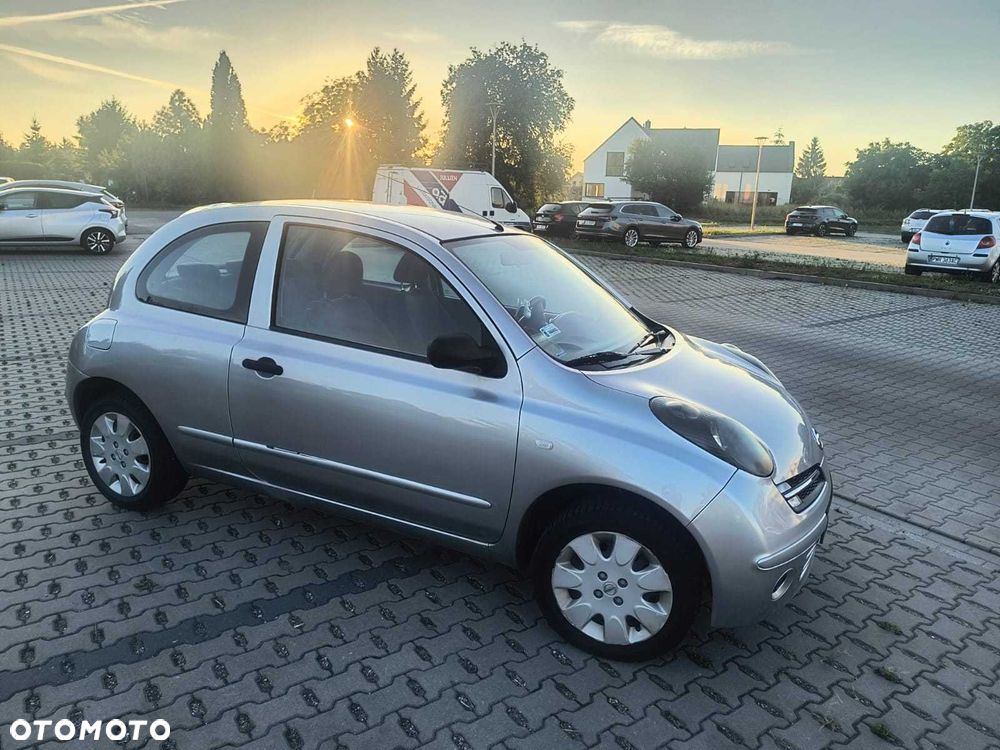 Nissan Micra - 2