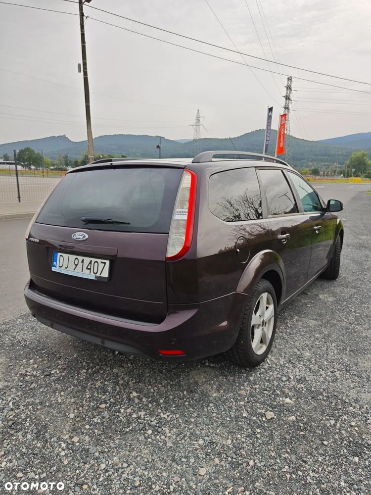 Ford Focus 2008 photo 3