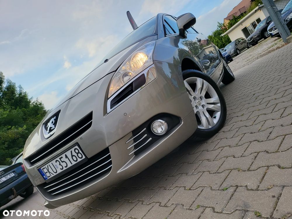 Peugeot 5008 1.6 THP Allure 7os - 29