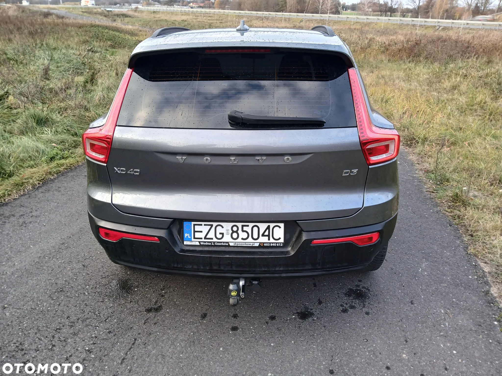 Volvo XC 40 D3 AWD Geartronic Momentum Pro - 4