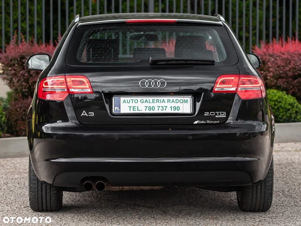 Audi A3 Sportback 2.0 TDI DPF quattro Ambition - 11