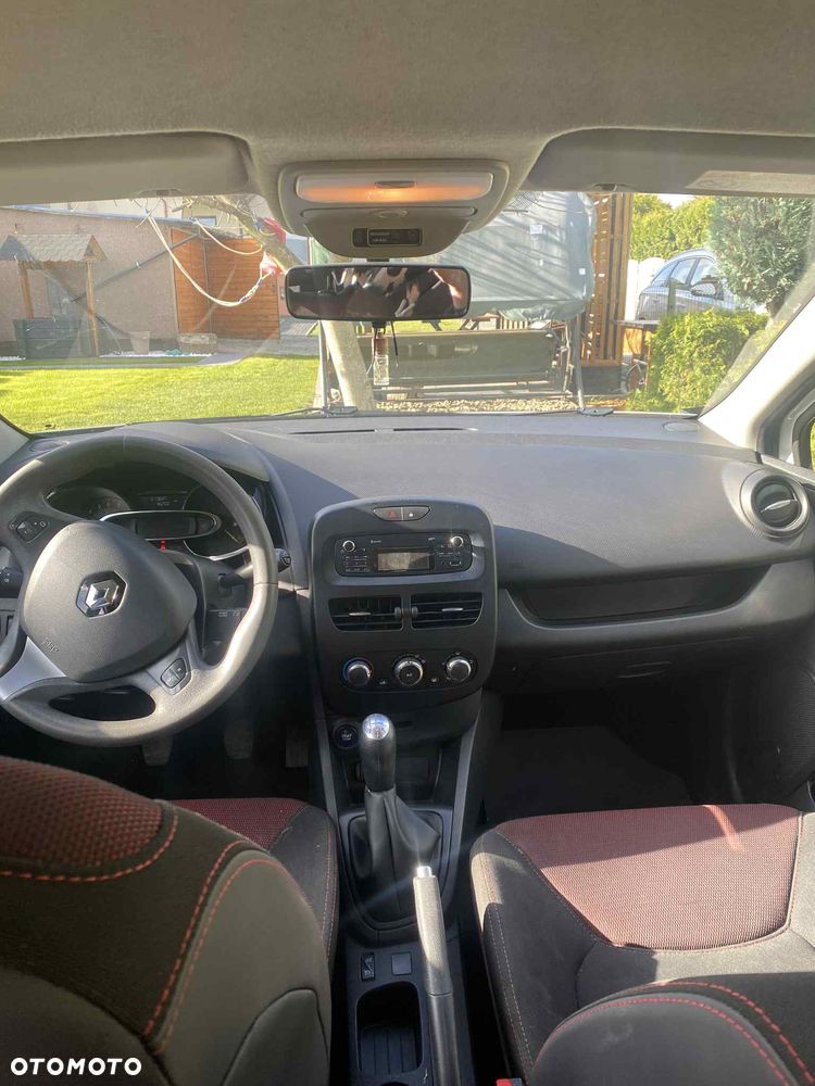 Renault Clio 1.2 16V Life - 3
