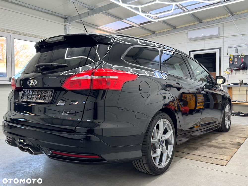 Ford Focus 2.0 TDCi ST PowerShift - 15