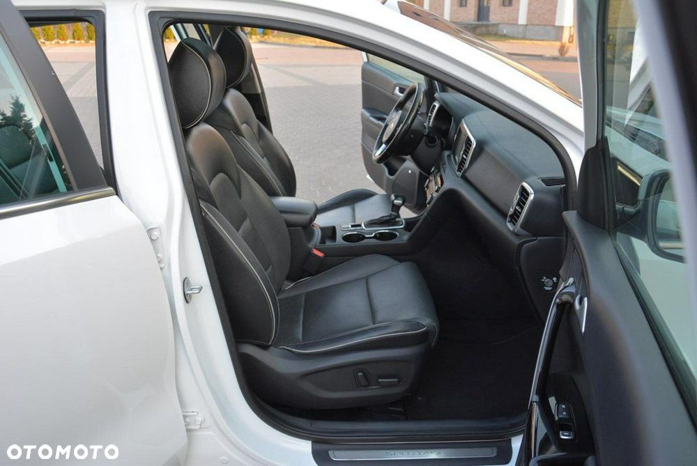 Kia Sportage 2,0 CRDI AWD Platinum - 18