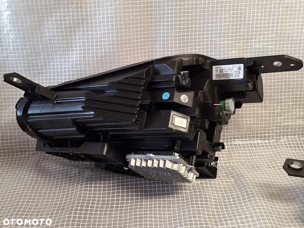 lampa przod maserati grecale m182 full led ciemna doswietlenie orginal NOWA - 7