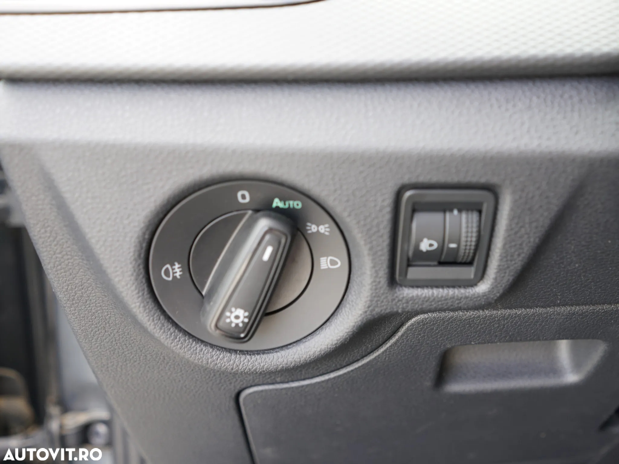 Skoda Kamiq 1.0 TSI Essence - 12