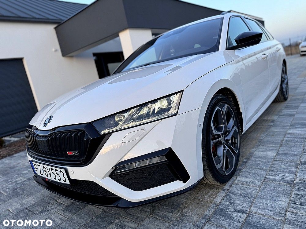 Skoda Octavia 2.0 TDI DSG RS Plus - 3