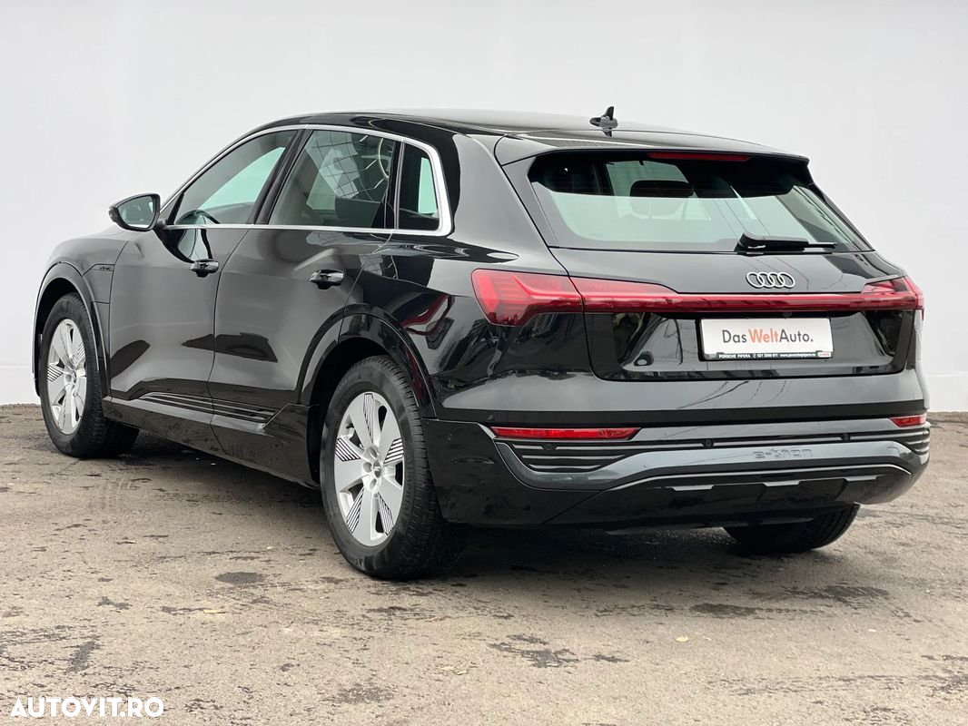 Audi Q8 - 36